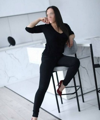 Алла, 30